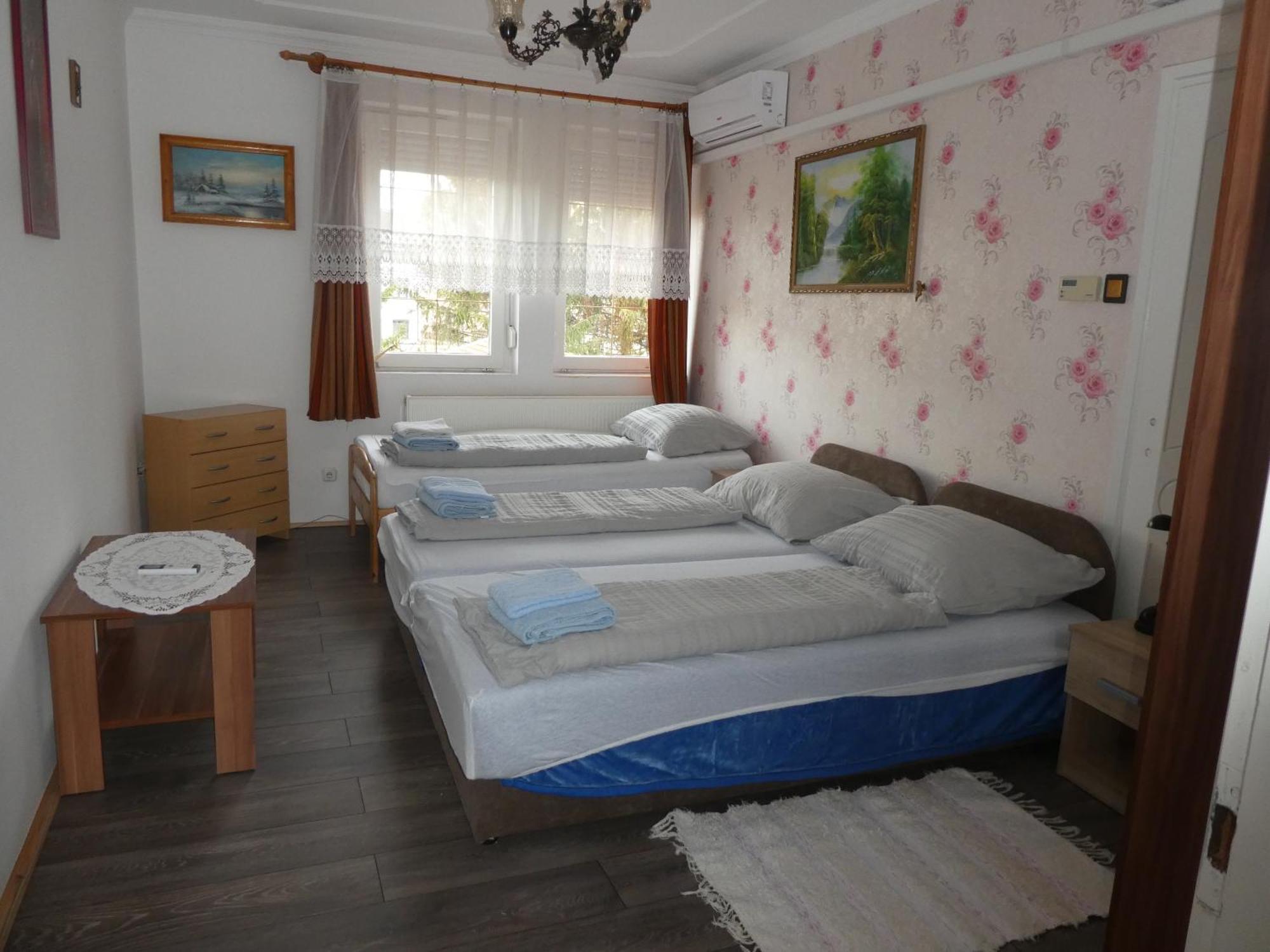 Halasi Szallashely Apartment Hajduszoboszlo Ngoại thất bức ảnh