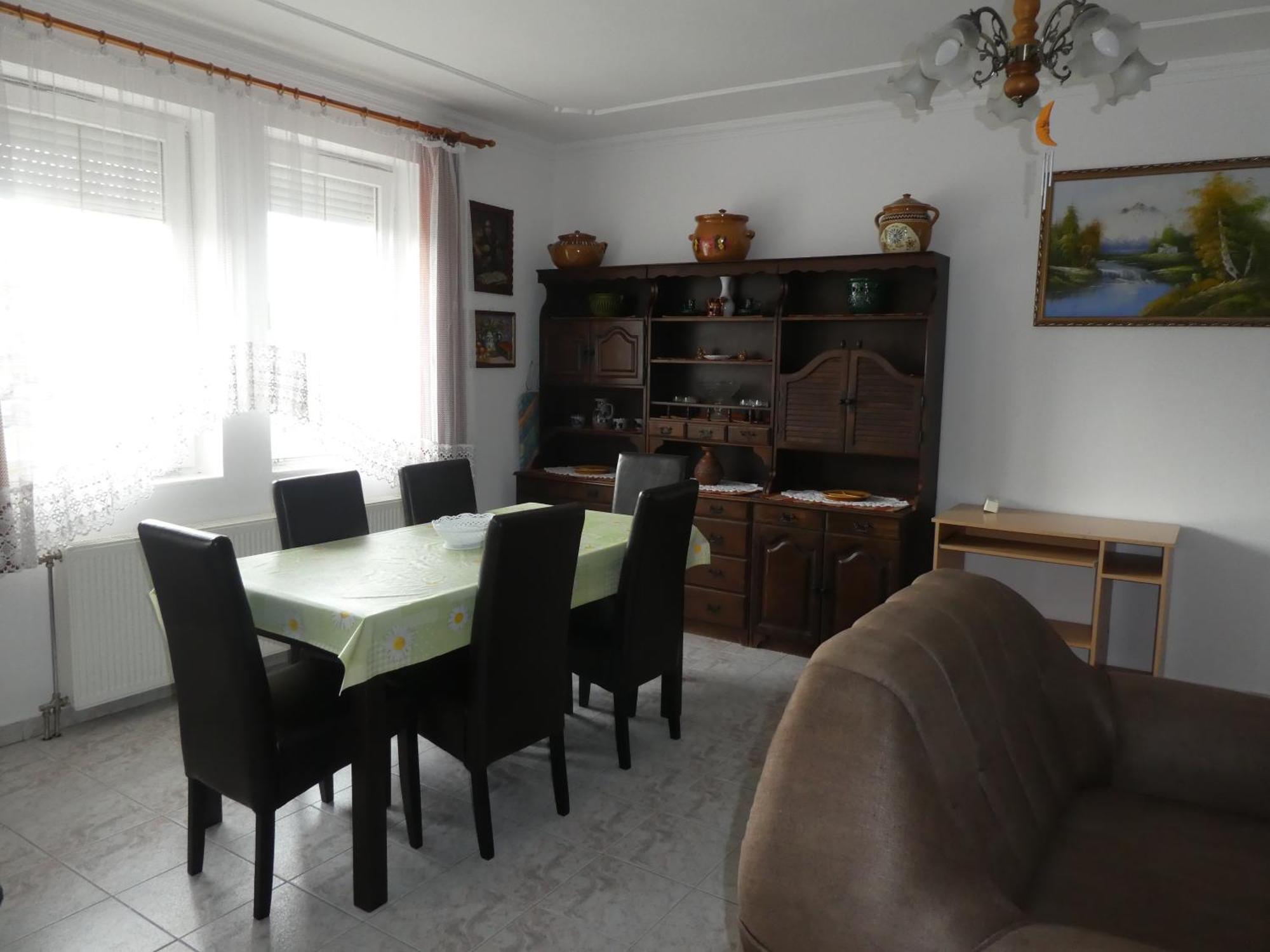 Halasi Szallashely Apartment Hajduszoboszlo Ngoại thất bức ảnh